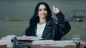 Lali le envió café y medialunas a los fans que acampan en Rosario