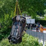 Hamburg: Auto stürzt aus Parkhaus fünf Meter in Tiefe