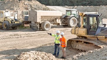 Pros and Cons of Commercial Construction