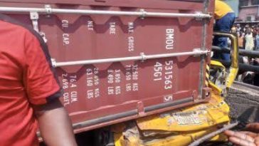 Sunday tragedy as 40-ft truck crushes minibus in Lagos, driver killed