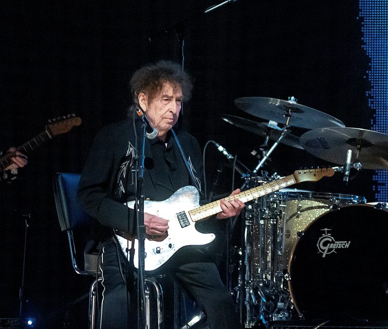 Bob Dylan Announces Art Book Point Blank (Quick Studies)