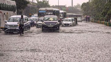 ‘Red’ alert for downpour in Himachal Pradesh, Shimla-Kalka rail line shut after overnight rains