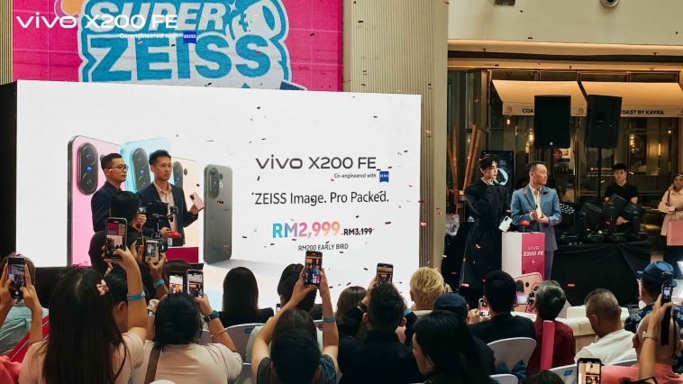 vivo launches X200 FE compact flagship camera phone in Malaysia for RM2999