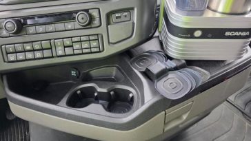 Sestavni deli tovornjaka iz odpadka, brezove skorje