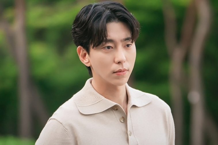 Yoon Hyun Min Is A Seemingly Perfect Man Hiding Deep Loneliness In “Our Golden Days”