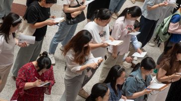 Hola and Marhaba: Yiwu Exporters Talk Their Way Into New Markets