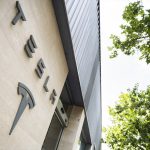 Tesla desafía la normativa: prueba su conducción autónoma en Madrid sin aval de la DGT ni permiso municipal