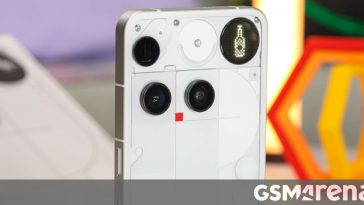 Nothing Phone (3) in for review