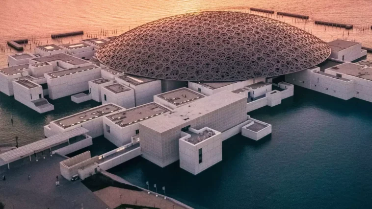 Louvre Abu Dhabi Launches Quantum Dome Project,an Original Collective VR Experience