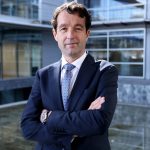 Goldman Sachs se derrite con Indra antes de la compra de Escribano