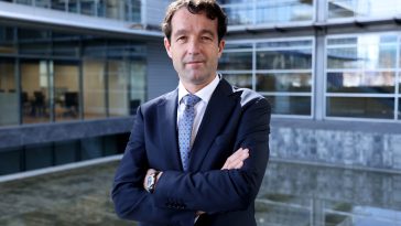 Goldman Sachs se derrite con Indra antes de la compra de Escribano