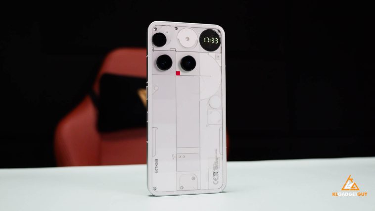 Nothing Phone (3) Review: A Unique ‘Flagship’ Phone