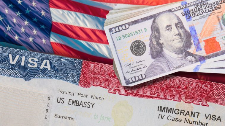 Apúrate a sacar la visa de EU: Trump duplicará su precio con impuesto migratorio; costaría 8 mil pesos