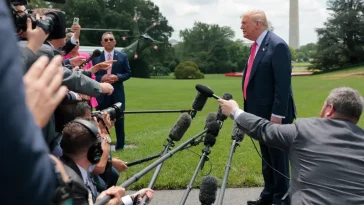 Trump hits back at reporter asking if heâs named in Jeffrey Epstein files (video)