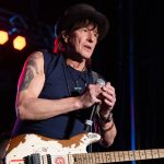 “When he told the doctor he was going to perform, the doctor said, ‘You’re out of your mind’”: Richie Sambora recovering from “gruesome” injury after playing through the pain