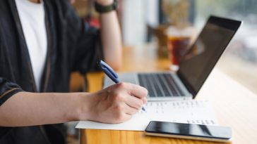 7 smart ways to automate your real estate social media (without losing the personal touch)