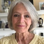 Kate Beckinsale reveals her mom died ‘in my arms after immeasurable suffering’: ‘I am paralyzed’