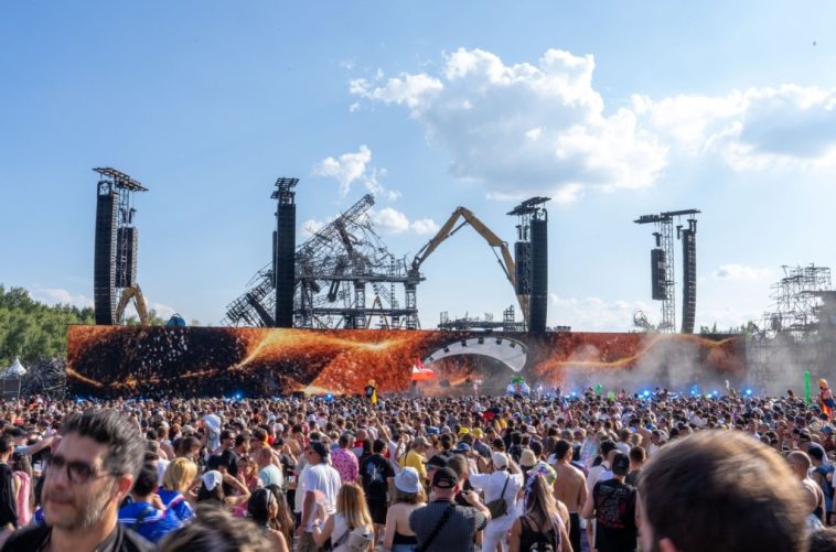 Tomorrowland Goes on as Scheduled After New Mainstage Erected: Watch the Livestream