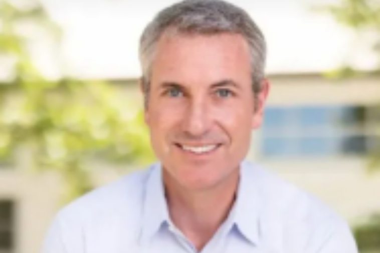 Astronomer CEO Andy Byron Resigns – Why Hasn’t Kristin Cabot?