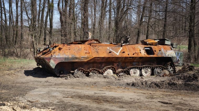 Ukrán drónok hadai zúdultak Moszkvára, Zelenszkij szemtől szemben leülne Putyinnal -ukrán frontról vasárnap