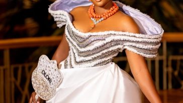 Look Elegant in White at Your Traditional Wedding With This Classy Bridal Look