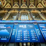 El Ibex salva la sesión y consolida los 14.000 puntos, apoyado en las renovables