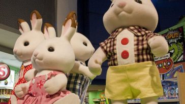 Toy company may regret coming for “Sylvanian Drama” TikToker, experts say