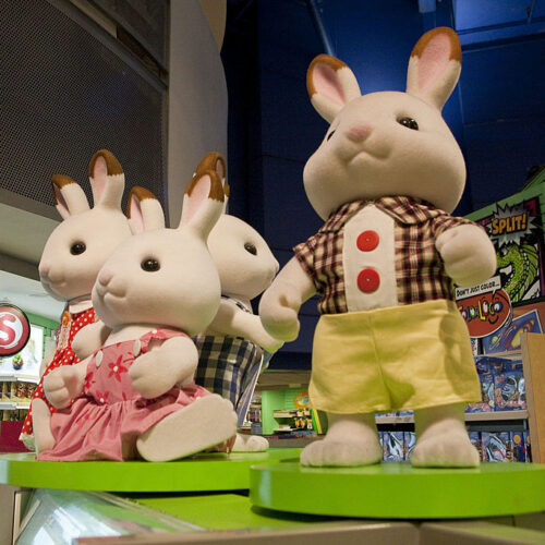Toy company may regret coming for “Sylvanian Drama” TikToker, experts say