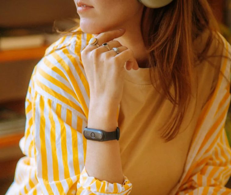 Amazon’s latest acquisition is a $50 Fitbit-style device that never stops listening