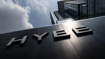 HYBE Shares Slip Amidst Legal Problems as K-Pop Stocks Suffer a Losing Streak