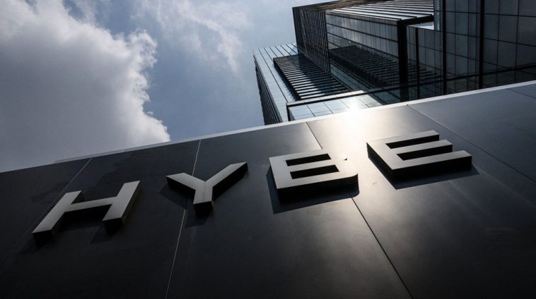 HYBE Shares Slip Amidst Legal Problems as K-Pop Stocks Suffer a Losing Streak