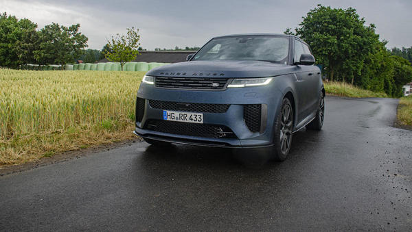 Test: range rover sport SVO – Britanci se tega lotevajo bolje kot Nemci