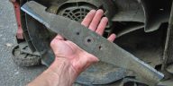 Which Side Of A Lawn Mower Blade Goes Up? (And What Happens If It’s Upside Down)
