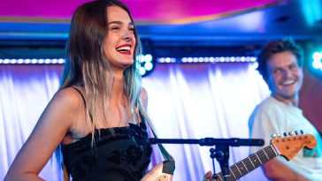 Charlotte Lawrence performed at Barboza on July 24, 2025