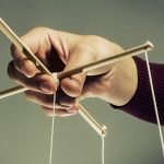 How to Stay on Top of Your Team’s Projects—Without Micromanaging