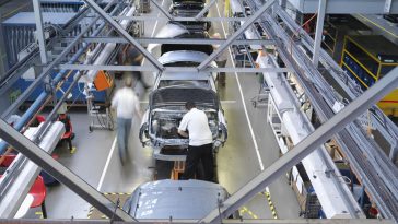 Miként változhat régiónk iparosítási modellje: minden alternatív út járhatatlan?