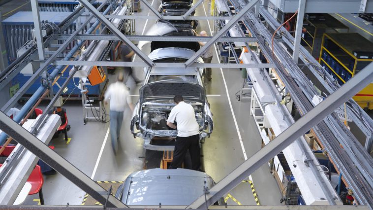 Miként változhat régiónk iparosítási modellje: minden alternatív út járhatatlan?