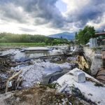 Po poplavah: podjetjem dobrih 140 milijonov evrov pomoči. Koliko pa je bilo zavarovanega?