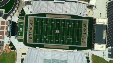 Buford High School inaugurates a $62 million football stadium worthy of universities