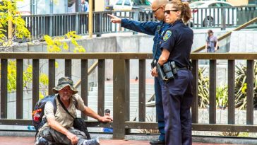 Trump kontra bezdomni. “Muszą natychmiast wynieść się z Waszyngtonu”