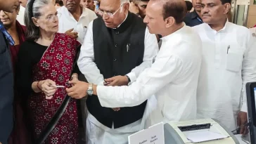 A close BJP vs BJP contest at the stately Constitution Club of India