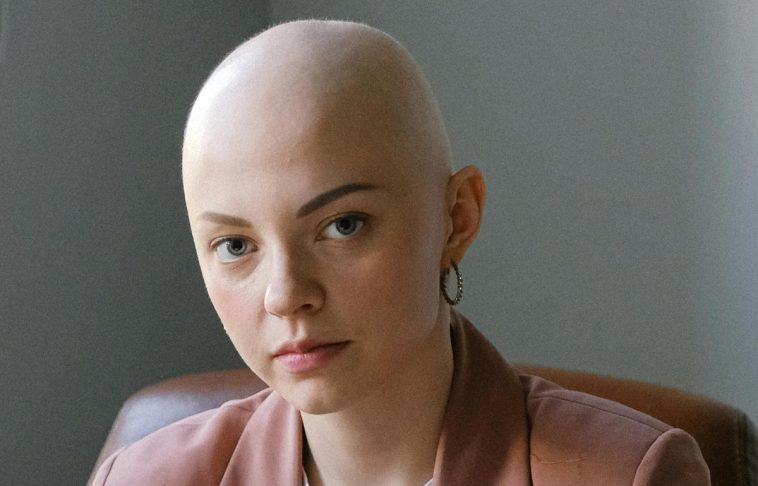 I’m a Cancer Survivor, and Here Are the First Symptoms I Didn’t Pay Attention To