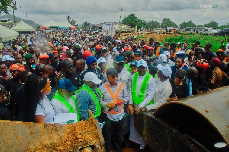 Ododo Flags Off Construction of 12.5Km Unosi-Odonto-Ogigiri Road In Ajaokuta
