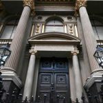 El BCRA convocó a los bancos para explicar las últimas medidas que buscan calmar al mercado