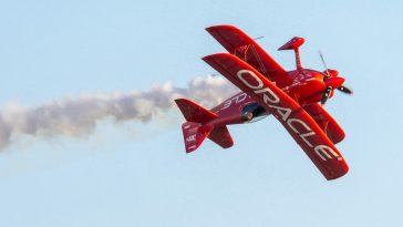 Oracle cuts cloud jobs with Seattle hit hard as AI spending soars