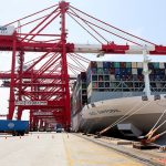 Trgovinski rat pritišće Kinu, industrija i maloprodaja usporavaju