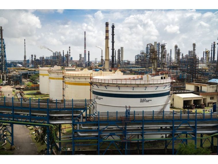 India’s Russian Oil Purchases Are ‘Opportunistic,’ Navarro Says