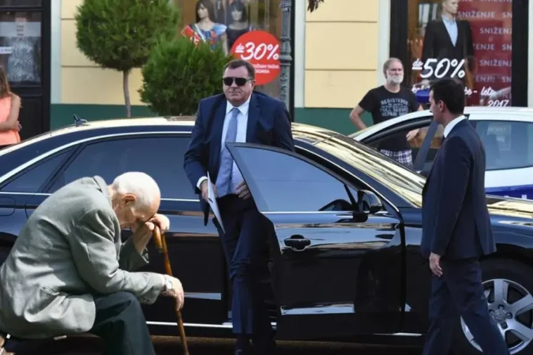 TIME TO SAY GOODBYE: Iza Dodika ostaju strah, urušena ekonomija, gradovi bez ljudi, siromašan narod