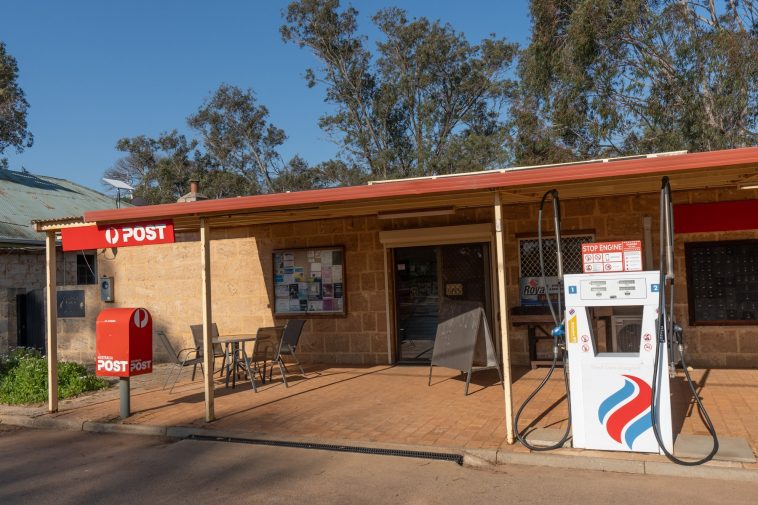 Australia Post and Telstra bring Starlink to 270 remote communities