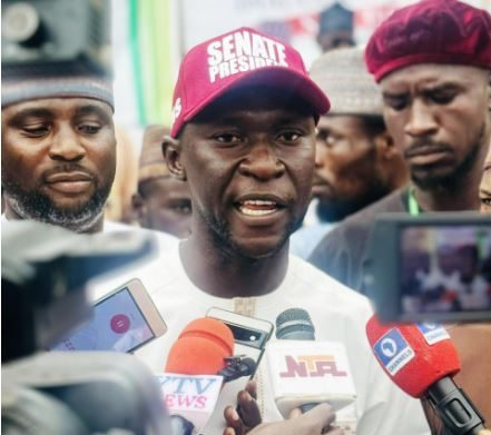 NANS passes no-confidence vote on WAEC boss, declares protest for removal